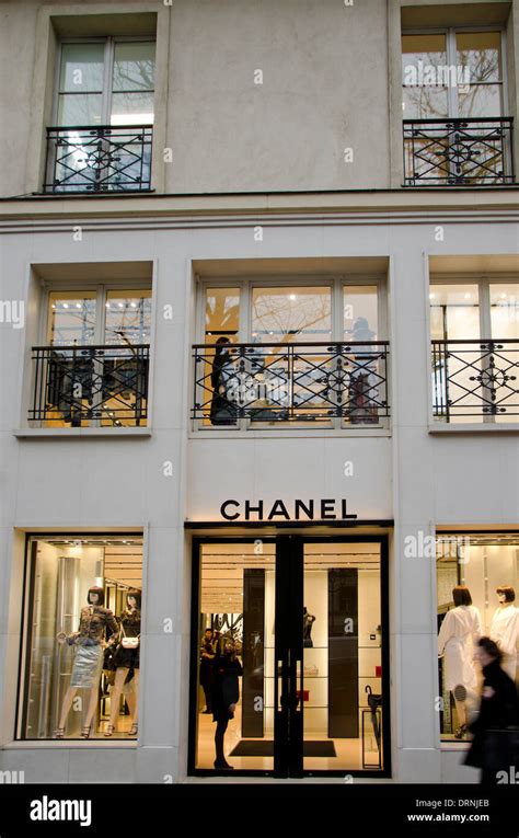 chanel store hours paris|biggest chanel store in paris.